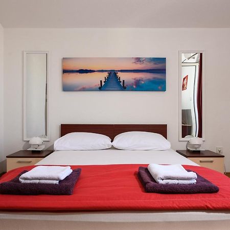 Apartments Blatancic Vodice Esterno foto