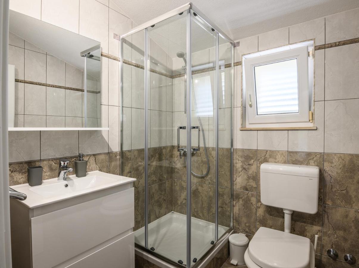 Apartments Blatancic Vodice Esterno foto