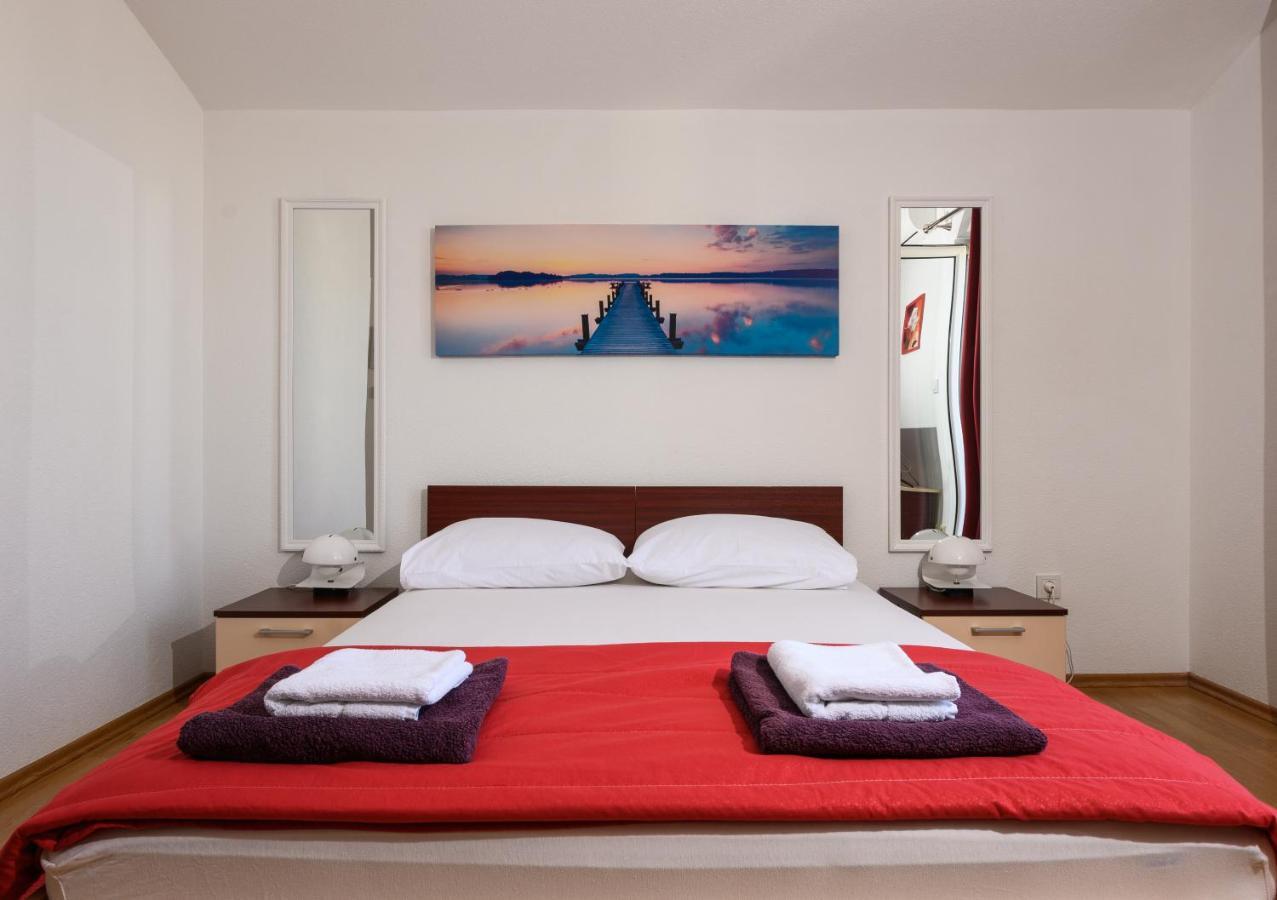 Apartments Blatancic Vodice Esterno foto