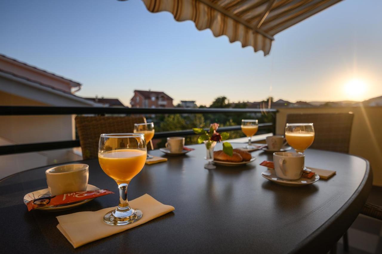 Apartments Blatancic Vodice Esterno foto
