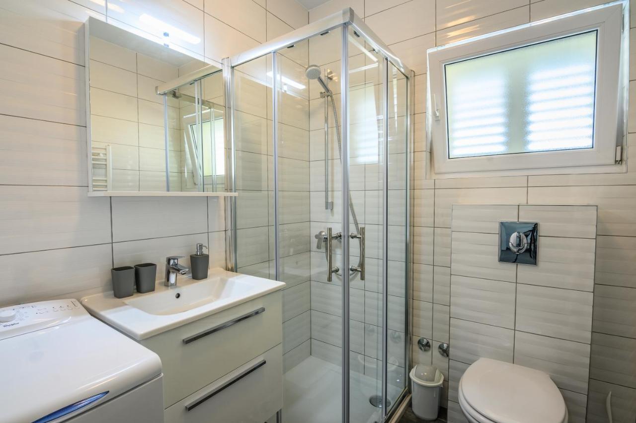 Apartments Blatancic Vodice Esterno foto