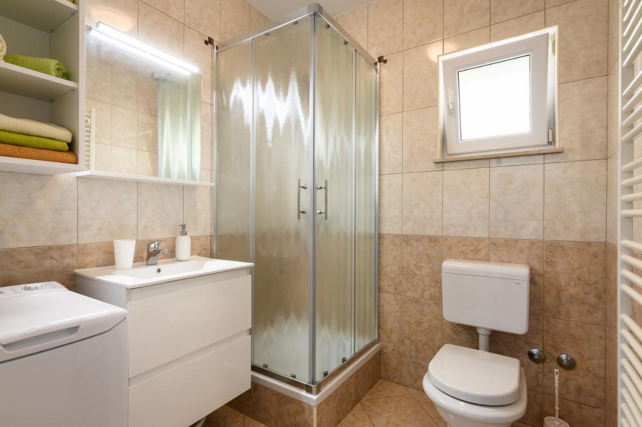 Apartments Blatancic Vodice Esterno foto